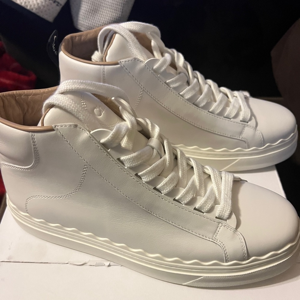 Chloe Lauren Leather Scalloped Mid Top sneaker White